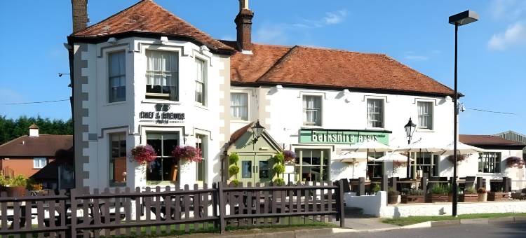 柏克郡阿姆斯晚安旅馆(The Berkshire Arms by Good Night Inns)图片