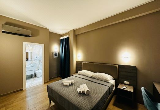 Sunset Guesthouse Hotel Overview