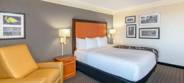 普韦布洛拉昆塔温德姆套房酒店(La Quinta Inn & Suites by Wyndham Pueblo)图片