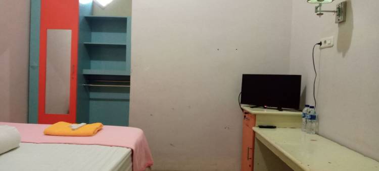 Hotel O 尼安伊斯兰公寓靠近Pertamina 74.91657马蒂罗塔西加油站(Hotel O Kost Nian Syariah Near Spbu Pertamina 74.91657 Mattirotasi Sidrap)图片