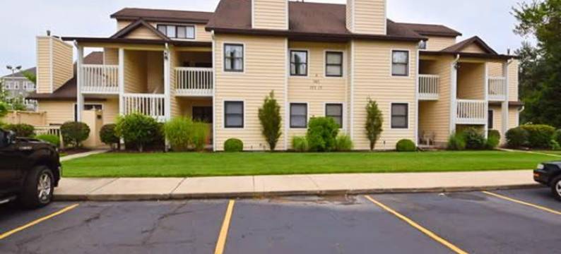 欢迎短期和长期入住的圣母大学2卧室2浴室公寓 ND Football A5(2 Br 2 b Condo at Unv of Notre Dame Short and Long Term Stays Welcome ND Football A5)图片