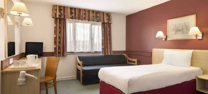 布拉德福德M62温德姆戴斯酒店(Days Inn by Wyndham Bradford M62)图片