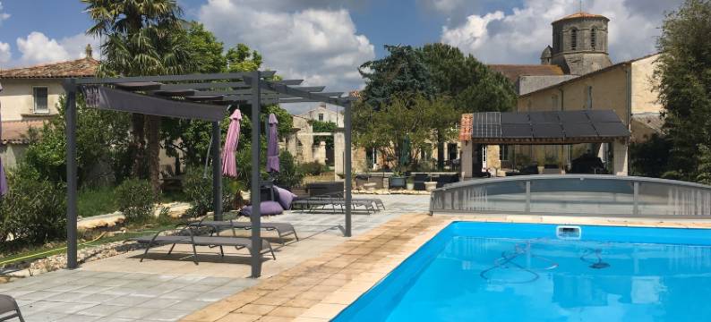 Jardin-d'Arcy园德阿尔西(Gites Jardin-Darcy - Piscine au SEL)图片