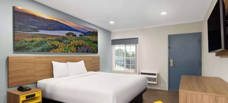 贝克斯菲尔德温德姆戴斯酒店(Days Inn by Wyndham Bakersfield)图片