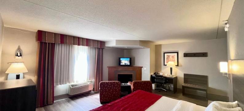 普拉特城KCI机场温德姆华美达酒店(Ramada by Wyndham Platte City KCI Airport)图片