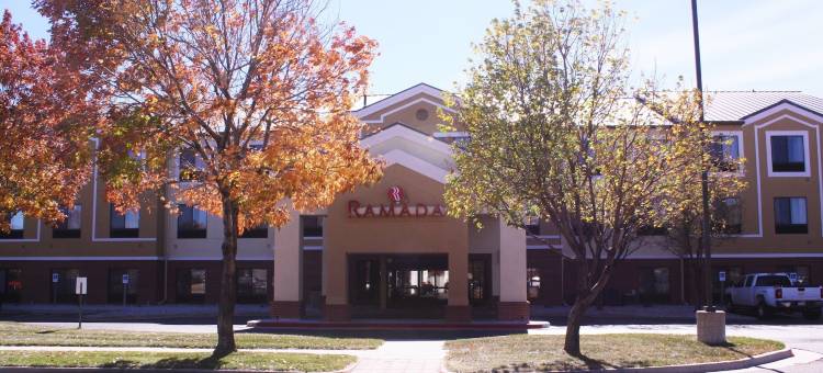 丹佛国际机场华美达酒店(Ramada by Wyndham Denver International Airport)图片