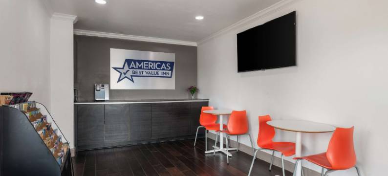 奥兰多美洲最佳价值酒店(Howard Johnson by Wyndham Airport Florida Mall)图片