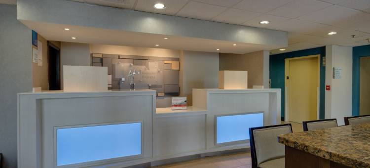 华盛顿东智选假日酒店 - 安德鲁斯空军基地(Holiday Inn Express Washington DC East-Andrews AFB)图片