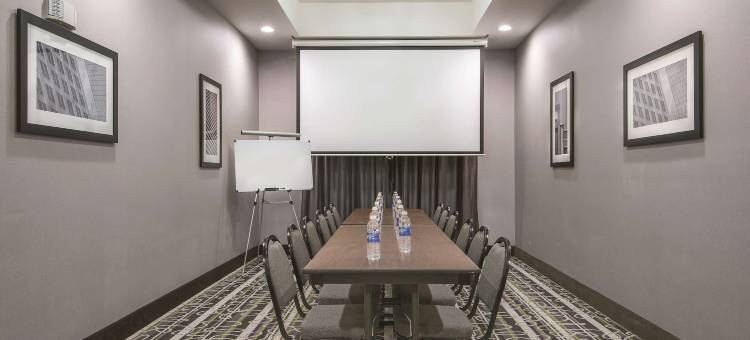 沃斯堡西-I-30拉昆塔温德姆套房酒店(La Quinta Inn & Suites by Wyndham Fort Worth West - I-30)图片