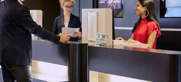 马恩河谷克雷吉安诺富特酒店(Novotel Marne-la-Vallée Collégien)图片