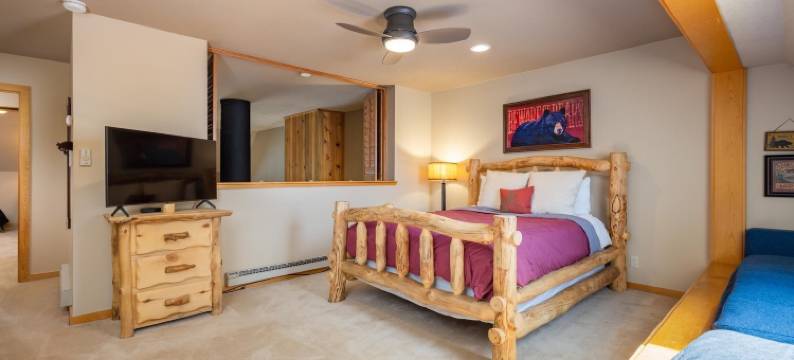 由红色遮阳篷提供的2056号松树2卧室公寓(2056 the Pines 2 Bedroom Condo by RedAwning)图片