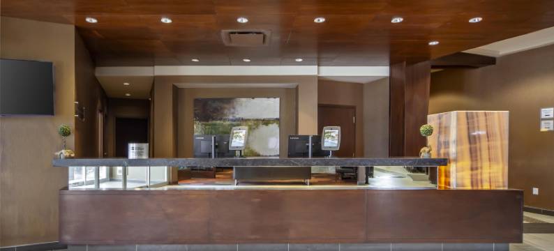 冷湖贝斯特韦斯特酒店(Best Western Cold Lake Inn)图片