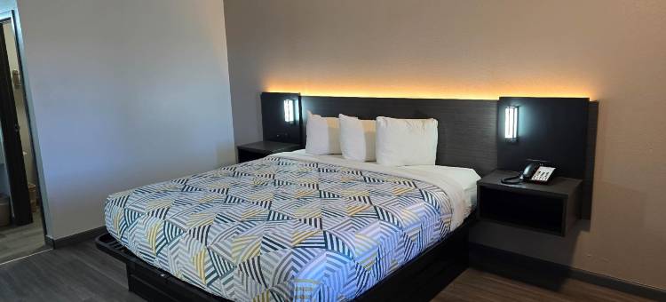 俄克拉荷马俄克拉何马城- 丰提尔市 6号汽车旅馆(Motel 6 Oklahoma City, OK - Frontier City)图片