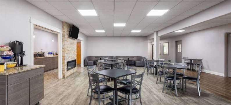 哈蒙德温德姆戴斯套房酒店(Days Inn and Suites by Wyndham Hammond, IN)图片