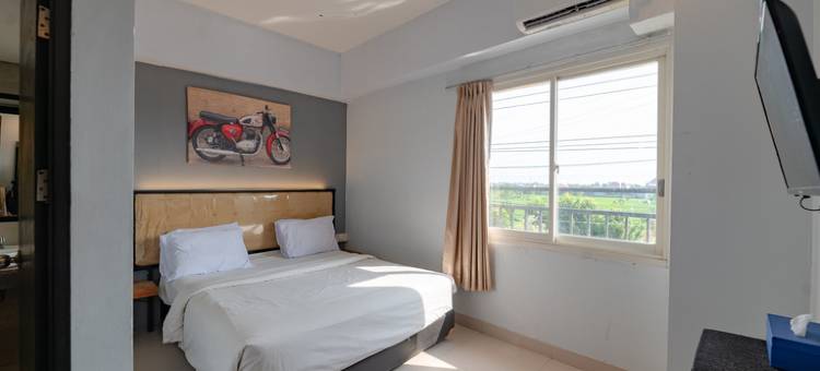 Votel Hotel Charis Tuban图片