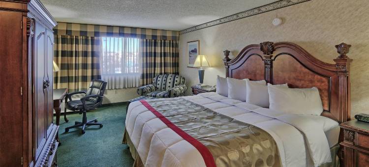 阿尔伯克基市中心温德姆华美达酒店(Ramada Plaza by Wyndham Albuquerque Midtown)图片