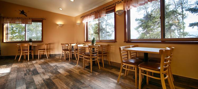 雷鸟林屋贝斯特韦斯特酒店(Best Western Ptarmigan Lodge)图片