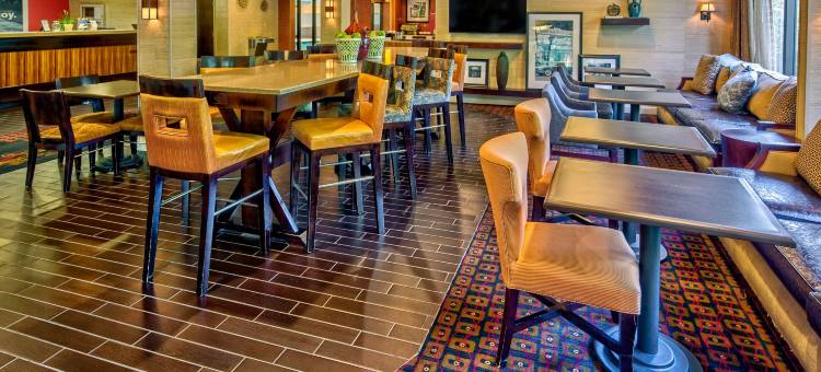 诺克罗斯-桃树角欢朋酒店(Hampton Inn Peachtree Corners/Norcross)图片