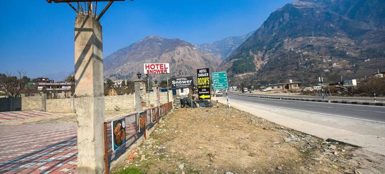 雪力精品酒店(Fabhotel Snower)图片