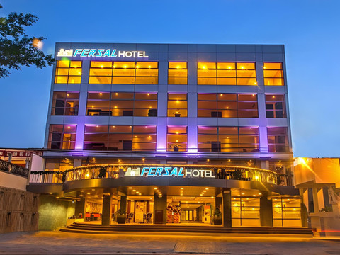 普林塞萨港费瑟尔酒店