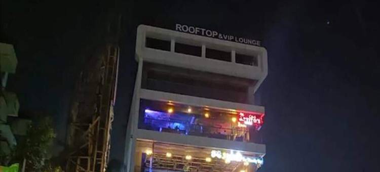 Fabhotel 莲花旅馆品普里钦奇瓦德(Fabhotel Lotus Inn Pimpri Chinchwad)图片