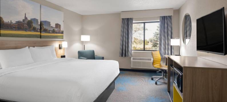 东达文波特温德姆戴斯酒店(Days Inn by Wyndham Davenport)图片