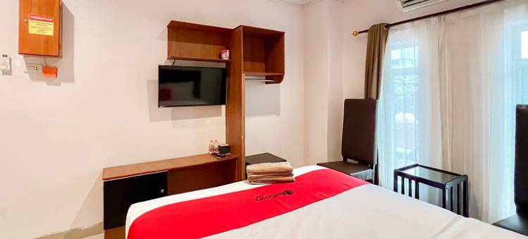 RedDoorz at Vania Residence Medan图片