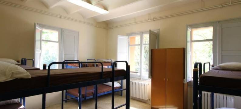 阿尔伯格罗克斯布兰科斯旅舍(Alberg Roques Blanques)图片