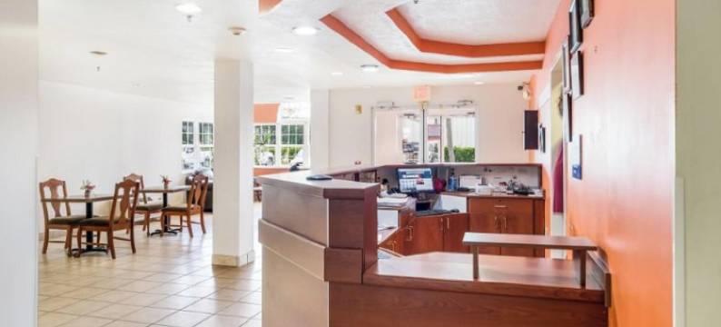 不伦瑞克美洲贝斯特维佑套房酒店(Americas Best Value Inn & Suites Brunswick)图片