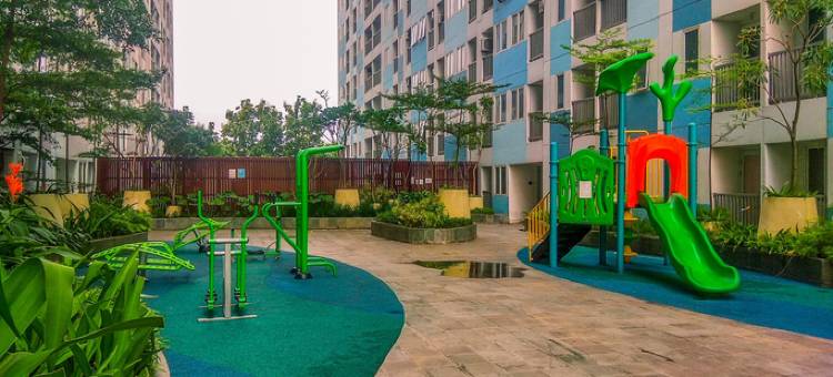 Gray Accent 1BR at Grand Sentraland Karawang Apartment By Travelio图片