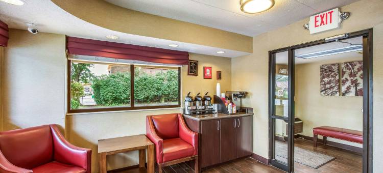 底特律普利茅斯坎顿红顶酒店(Red Roof Inn Detroit - Plymouth/Canton)图片