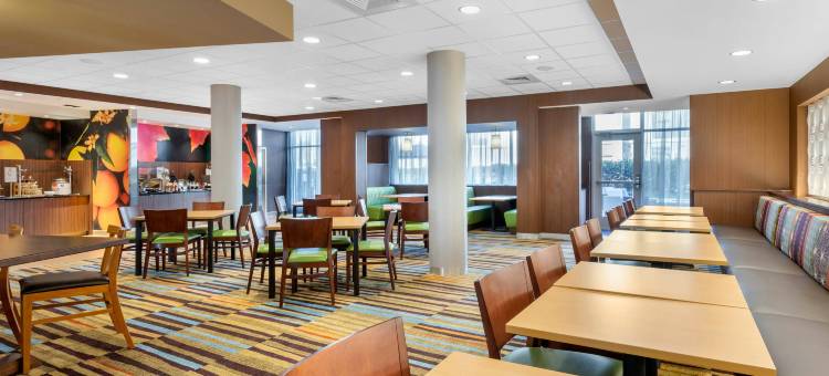 梅宾万枫酒店及套房(Fairfield Inn & Suites Mebane)图片