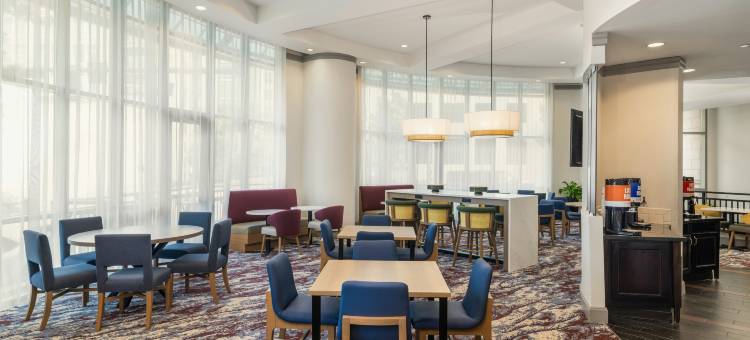 欢朋酒店及套房巴吞鲁日市中心(Hampton Inn & Suites Baton Rouge Downtown)图片