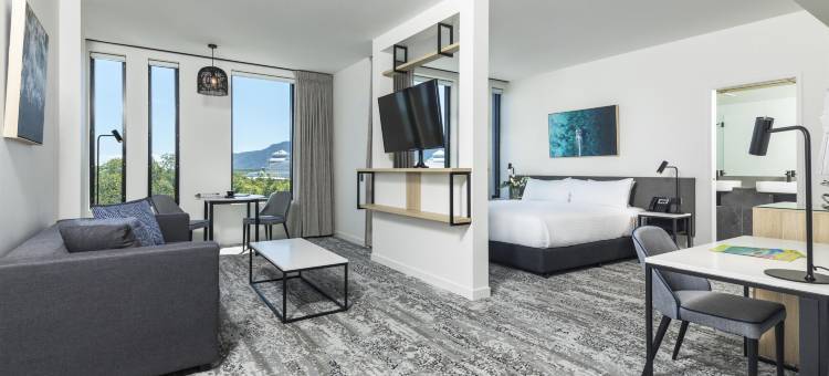 凯恩斯盛橡酒店(Oaks Cairns Hotel)图片