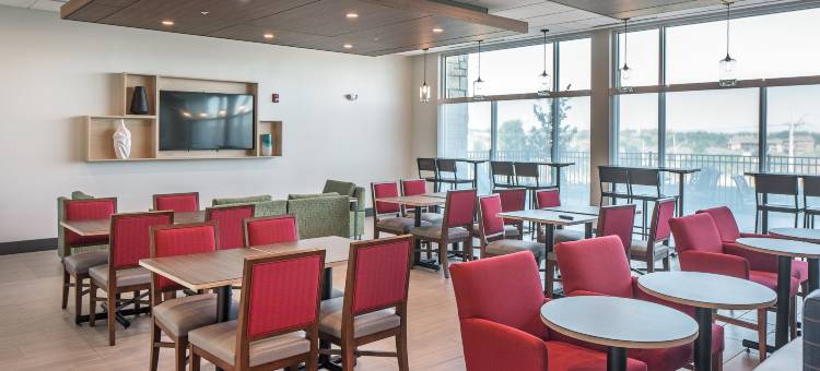 Holiday Inn Express & Suites West Omaha - Elkhorn图片