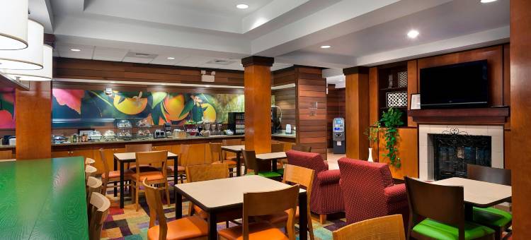 伊丽莎白市万枫酒店(Fairfield Inn & Suites Elizabeth City)图片