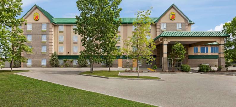 卡尔加里邵尼斯区速8酒店(Super 8 by Wyndham Calgary Shawnessy Area)图片
