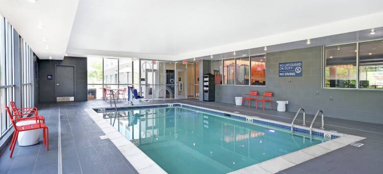 大急流城机场希尔顿Tru酒店(Tru by Hilton Grand Rapids Airport)图片