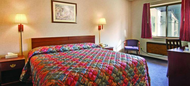 Travelodge by Wyndham Cleveland Lakewood图片