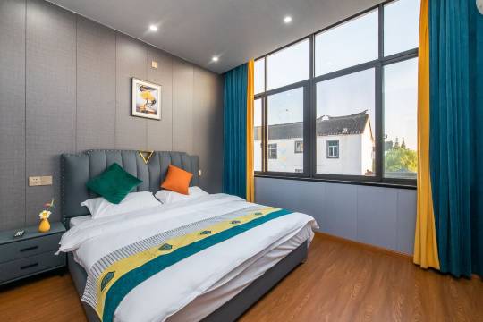 野马纵横特色民宿(相石路分店)