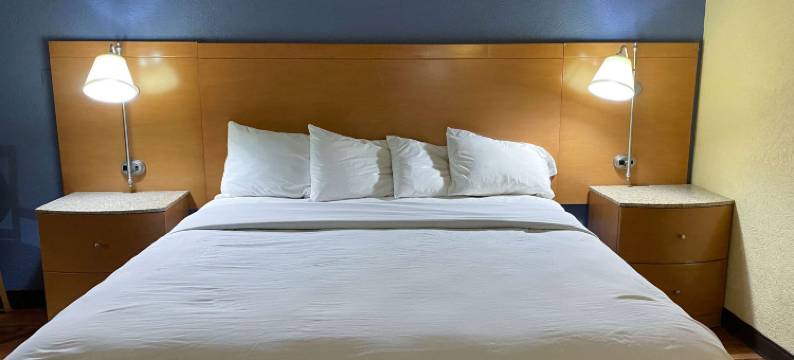 乔治亚州萨凡纳6号工作室-网关及I-95(Studio 6 Extended Stay - Savannah, GA - Gateway & I-95)图片