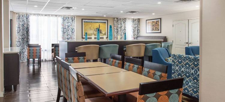 希尔顿欢朋酒店-道格拉斯(Hampton Inn Douglas)图片