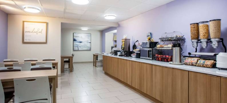 南派恩斯/派恩赫斯特温德姆麦客达套房酒店(Microtel Inn & Suites by Wyndham Southern Pines / Pinehurst)图片