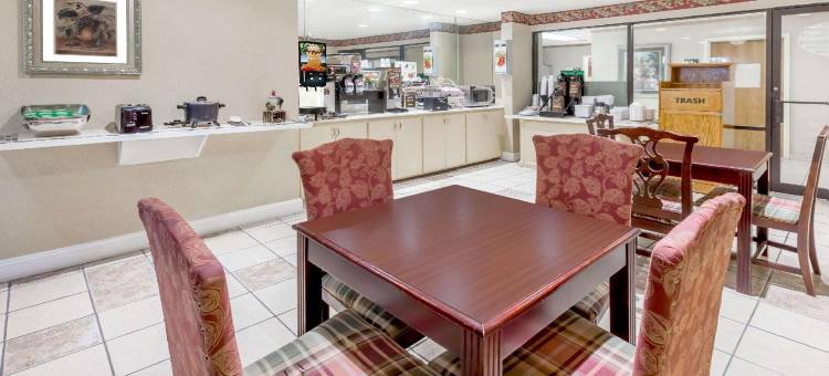 派恩布拉夫速8酒店(Super 8 by Wyndham Pine Bluff)图片