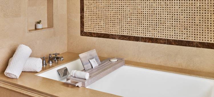 波多黎各巴伊亚海滩瑞吉度假酒店(The St. Regis Bahia Beach Resort, Puerto Rico)图片