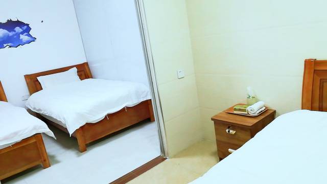 顺风民宿(皇朝大道1号分店)