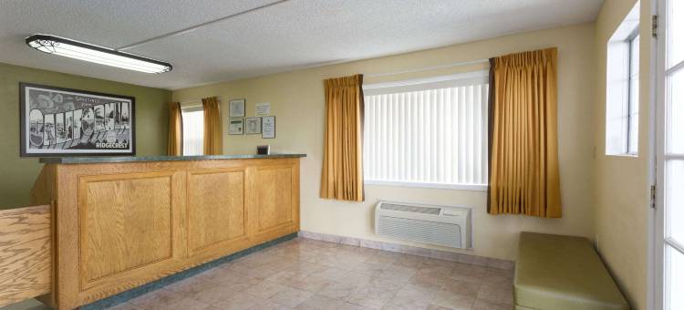 里奇克雷斯特速8酒店(Super 8 by Wyndham Ridgecrest)图片