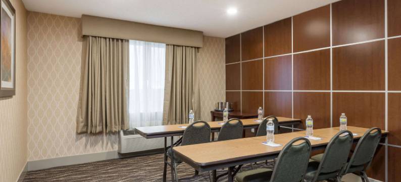 富尔顿呗盟酒店(Baymont by Wyndham Fulton)图片