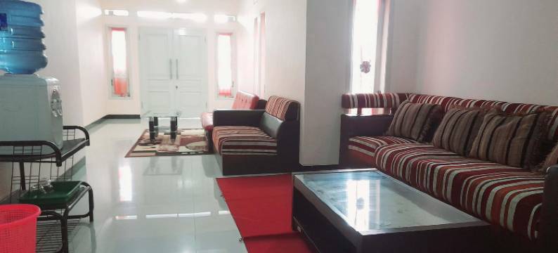 RedDoorz Syariah Near Komplek Candi Arjuna Dieng 2图片