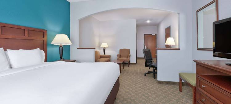 格伦罗斯呗盟套房酒店(Baymont Inn & Suites by Wyndham Glen Rose)图片